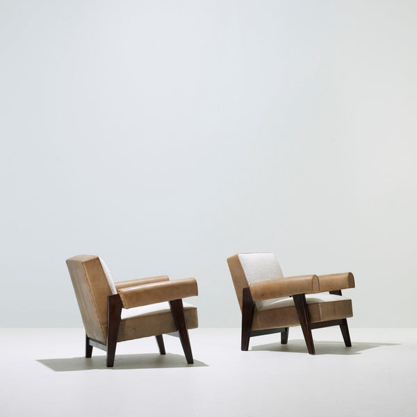 Advocate Sofa