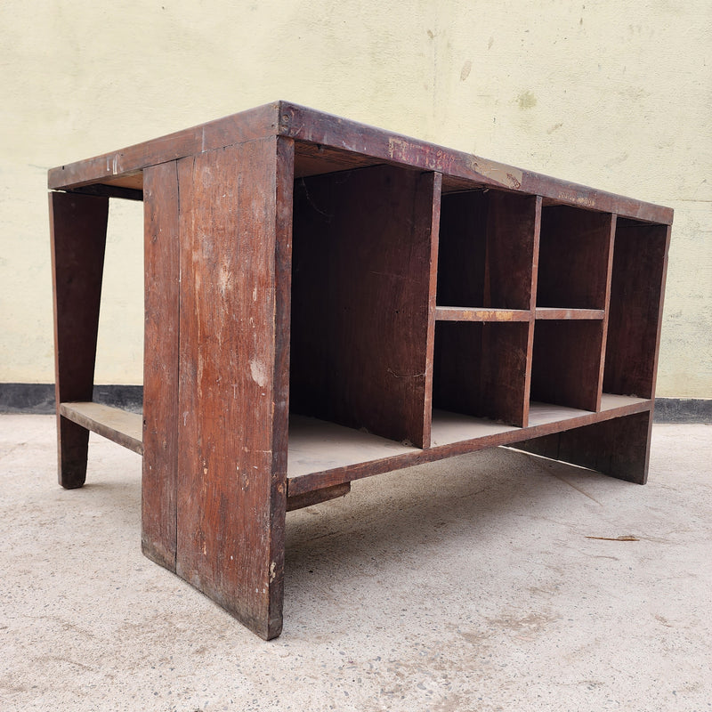 Pigeon hole desk in Sisso wood